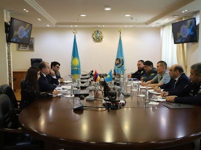 Посол Армении провёл встречу с Министром по Чрезвычайным ситуациям Казахстана