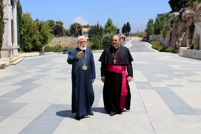 Aram I, Vatican bishop discuss current situation in Nagorno-Karabakh