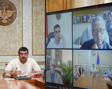 Ocampo submits report to Karabakh president, concludes that genocide is being committed against people of Artsakh 