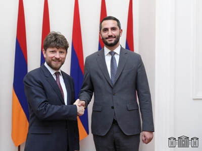 Parliament vice-speaker, new envoy of France to Armenia discuss regional security issues