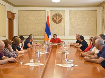 Արայիկ Հարությունյանն ընդունել է ԱԺ «Ազատ հայրենիք-ՔՄԴ» խմբակցության պատգամավորներին
