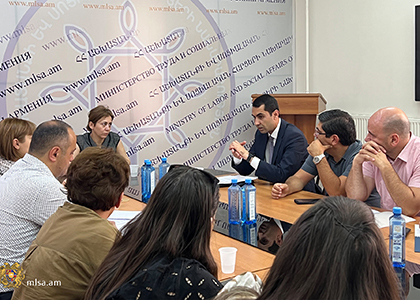Միջգերատեսչական հրատապ հանդիպում է կայացել՝ երեխաների նկատմամբ համացանցում տարածված բռնության դեպքի առնչությամբ