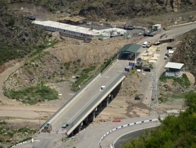 The Guardian․ Շրջափակված Լեռնային Ղարաբաղի ներսում