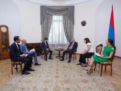 Armenia deputy PM, France envoy discuss situation in Karabakh