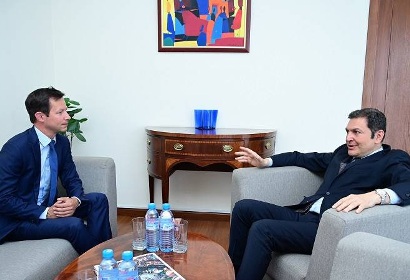 Armenia deputy FM, European Parliament member from France confer about dire situation in Karabakh