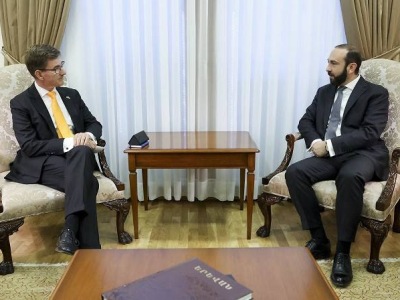 Armenia FM, Netherlands envoy discuss deepening humanitarian crisis in Nagorno-Karabakh