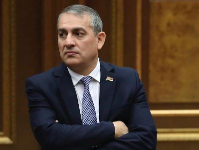 «Жоховурд»: Сын депутата Армена Хачатряна занимался куплей и продажей автомобилей