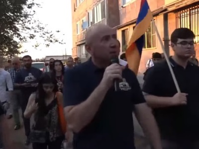 «Դուք եք հանձնե՞լ մանդատը, թե՞ ձեզ ստիպել են». նուբարաշենցի կինը՝ Անդրանիկ Թեւանյանին