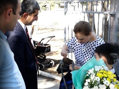 Փաշինյանի այցից առաջ ստուգել են աշակերտների և նրանց ծնողների պայուսակները