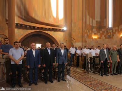 Ստեփանակերտի Սուրբ Աստվածածին առաջնորդանիստ եկեղեցում կատարվել է Հանրապետական մաղթանք