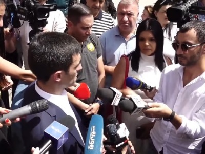 Акция в Ереване в поддержку Арцаха: «Мы должны встать рядом с Арцахом»