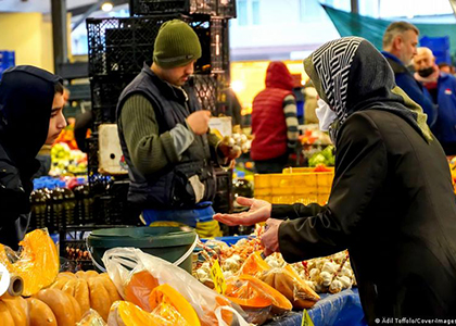 TUIK: годовая инфляция в Турции ускорилась в августе до 58,94% с 47,8% в июле