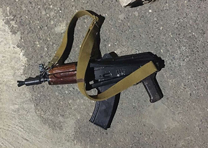 В Ереване прозвучали выстрелы, обнаружен автомат АКС