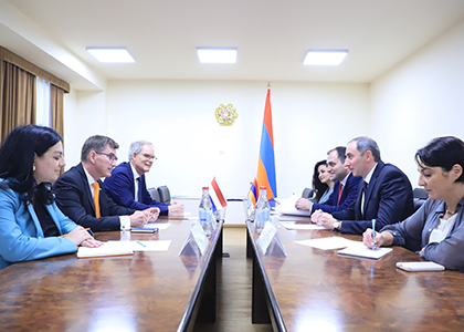 Armenia official, Netherlands envoy discuss new prospects for collaboration in digitization, cybersecurity