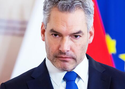 Канцлер Австрии заявил, что покупать российский газ неприятно с моральной точки зрения