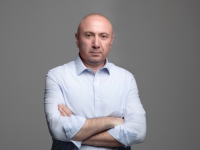 «Мать Армения»: Враг скапливает войска вокруг нас, а Пашинян затеял очередную дипломатическую войну