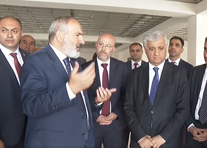 Փաշինյանը ծանոթացել է Արթուր Ալեքսանյանի անվան ըմբշամարտի դպրոցի սպորտային համալիրի կառուցման ընթացքին