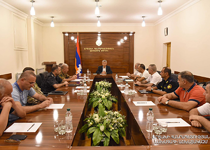 Դավիթ Իշխանյանը հրավիրել է աշխատանքային խորհրդակցություն. օրակարգում Արցախում ստեղծված իրավիճակն է