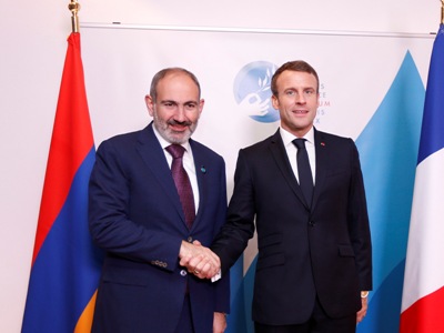 Մակրոնը հեռախոսազրույց է ունեցել Փաշինյանի հետ և քննարկել հայ-ադրբեջանական սահմանին տիրող իրավիճակը