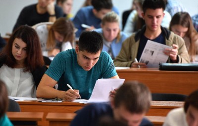 «Փաստ». Որտե՞ղ են սովորում պաշտոնյաների երեխաները