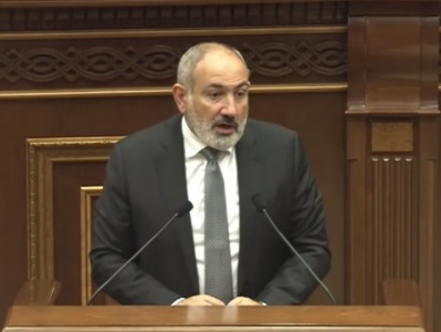 Пашинян: Новые асфальтированные дороги также являются причиной большого количества аварий