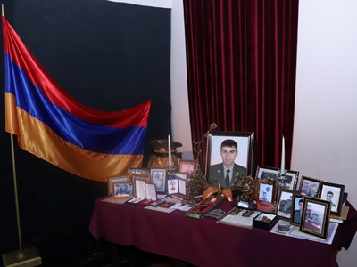 «Անմահության հետքերով». տեղի ունեցավ 44-օրյա պատերազմում զոհված կապիտան Անդրանիկ Գրիգորյանի հիշատակին հուշ-ցերեկույթը