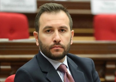 Глава парламентского большинства: Ряд внутренних сил Армении вновь посягают на суверенитет страны