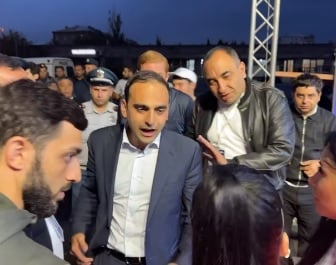 ՔՊ-ի քարոզչությանը կազմակերպված մասնակցել են Քանաքեռ-Զեյթունի մանկապատանեկան համալիր մարզադպրոցի սաները. Ականատես