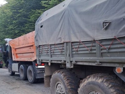 Փրկարարները Աղվանիի հենակետից Տաթև տանող ճանապարհին քարշակել են բեռնատարը