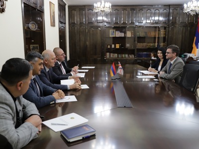 Ես հավատում եմ, որ համատեղ ջանքերով կկաողանանք գործակցության նոր հարթակներ գտնել. Բրիտանիայի դեսպանը՝ Շիրակի մարզպետին