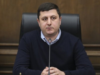 Ինչու՞ Ադրբեջանը ռազմական գործողությունների դիմի, եթե ոտքերն է սրբում ռուս զինծառայողների վրա ու մարսում. Աբրահամյան