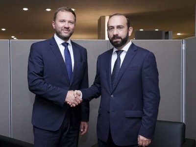 Глава МИД Армении обсудил с эстонским коллегой ситуацию вокруг Арцаха