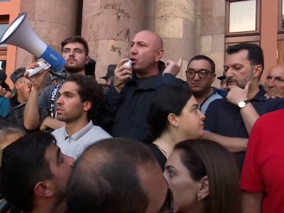 Andranik Tevanyan proposes to impeach and remove Nikol Pashinyan