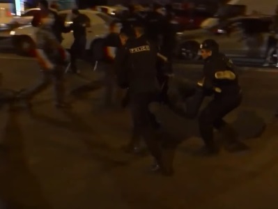 Police use excessive force to detain citizens blocking streets in Yerevan (photo)