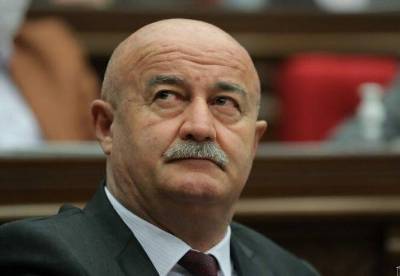 «Հրապարակ». Պետք է իջնել ջրի հատակը, մինչեւ անցնի վտանգը