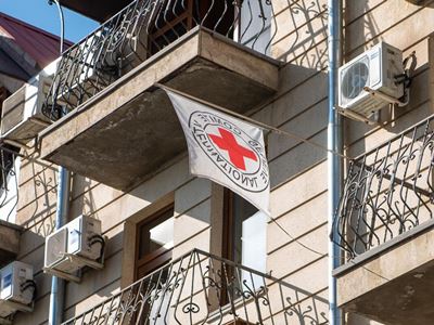 МККК ведет переговоры для расширения экстренной гуманитарной деятельности в НК