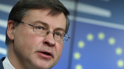Еврокомиссия: Евросоюз не намерен отделяться от Китая, но должен защищать себя
