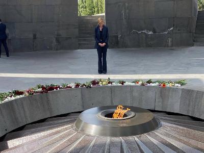 USAID chief visits Armenian Genocide Memorial in Yerevan