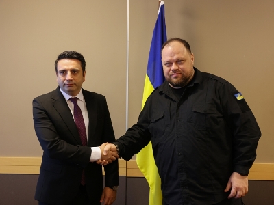 Armenia parliament speaker in Dublin, meets with Ukraine counterpart