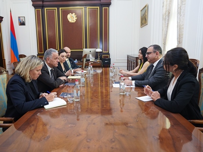 Armenian Deputy Prime Minister, EU Ambassador discuss humanitarian needs of forcibly displaced persons from Karabakh