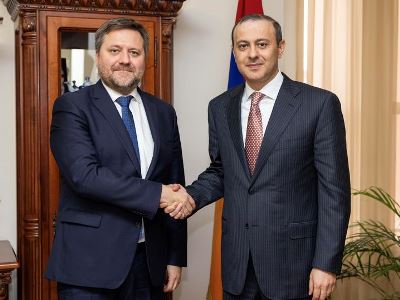 ԱԽ քարտուղարը Լեհաստանի ԱԳ փոխնախարարի հետ անդրադարձել է ԼՂ-ից բռնի տեղահանության հետևանքով ստեղծված իրավիճակին