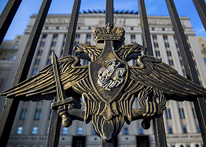 Источник: делегация МО РФ посетит Ереван, где обсудит дату ухода миротворцев из Карабаха