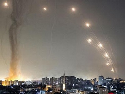 Hamas says it fired 150 rockets at Tel Aviv