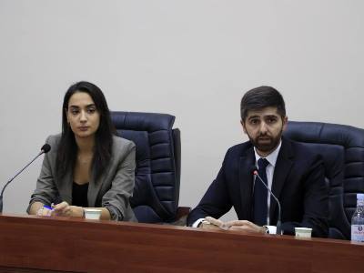 Էկոնոմիկայի նախարարությունում կայացել է 2-րդ հանդիպումը ԼՂ-ից բռնի տեղահանված գործարարների հետ