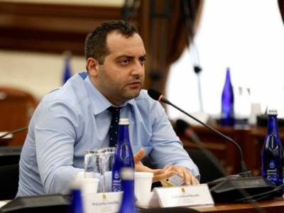 «Ժողովուրդ». ՔՊ խմբակցության անդամ Լևոն Հովհաննիսյանը դիմել է ԱՄՆ վիզա ստանալու համար