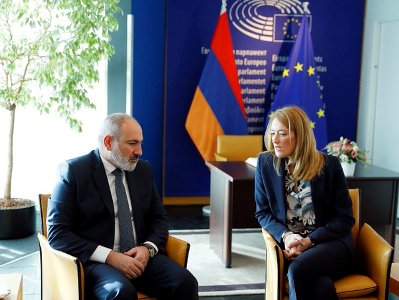 Եվրախորհրդարանի նախագահի հետ քննարկել ենք ԼՂ-ում էթնիկ զտումների հետևանքով ստեղծված իրավիճակը. Փաշինյան