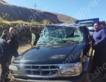 Գեղարքունիքի մարզում 28-ամյա վարորդը Ford Explorer-ով կողաշրջվել է. կա վիրավոր
