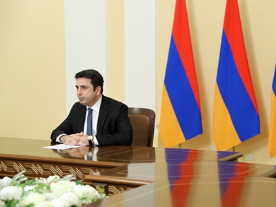 Համոզված եմ՝ ԼՂ կանայք պայքարելու են հայրենի հողում խաղաղ ապրելու համար. Ալեն Սիմոնյան