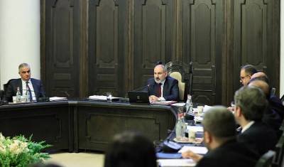 «Հրապարակ». Չկա մարդ-՝ չկա խնդիր. Փաշինյանը փորձում է ազատվել գլխացավանքից