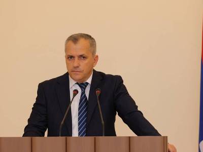 Шахраманян и другие бывшие чиновники Нагорного Карабаха также получили помощь в размере 100 000 драмов